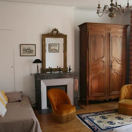 La Demeure De Babette Bed & Breakfast Moulins (Allier)