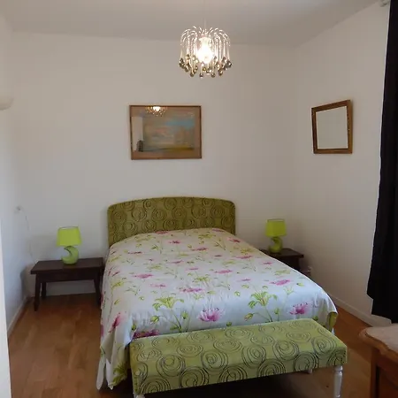 La Demeure De Babette Bed & Breakfast 4*