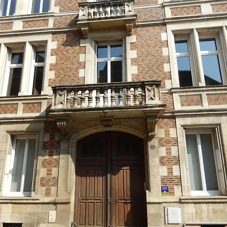 La Demeure De Babette Bed & Breakfast Moulins (Allier)