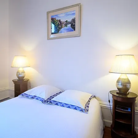 Bed & Breakfast La Demeure De Babette Moulins (Allier)