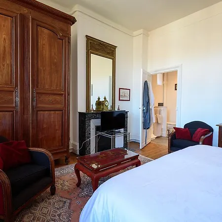 La Demeure De Babette Bed & Breakfast Moulins (Allier)