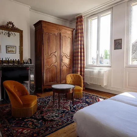 La Demeure De Babette Bed & Breakfast 4*